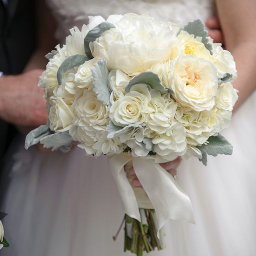 Timeless Elegance: Our Top 10 White Wedding Bouquets, Edge Flowers, Matt Mendelsohn photography